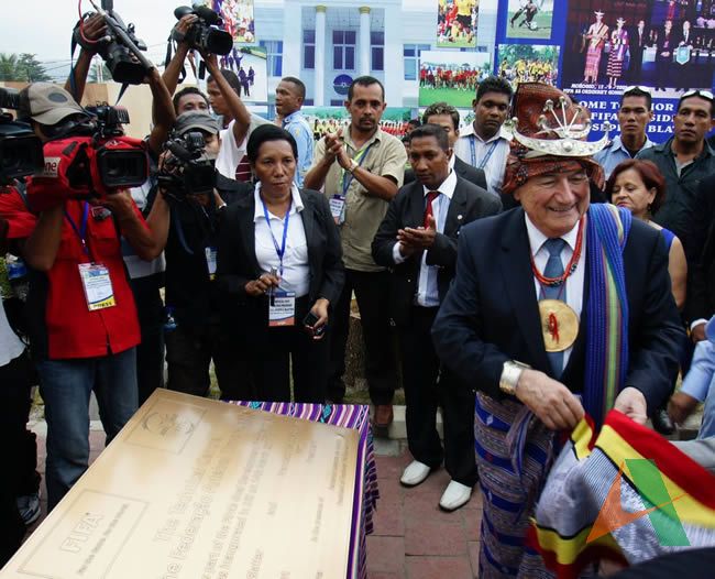 體育場二期啟動揭牌