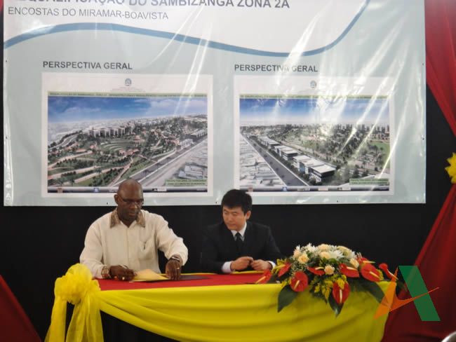 建設集團李波同志與安哥拉城建部基礎設施局局長簽約