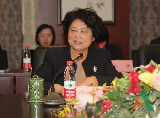 集團公司黨委副書記、紀委書記李萍作重要講話